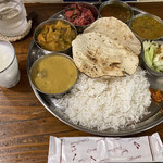 南インド食堂 ビーンズ オン ビーンズ - 飲み物、ハーフサイズだけと、ラッシーかコーヒーが付きます。