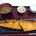 四日市ヒモノ食堂 - これは個人的には残念な魚