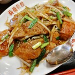 横浜中華街　梅蘭　新館 - 艶っぽいレバニラ炒め