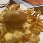 一心 - 絶品海老マヨ(880円)。
      大きくてプリッとした海老ちゃんと、
      うどんを揚げたようなカリカリに
      トローリマヨちゃんを絡めて一緒に食べると、
      プリサクトロっと食感の違いが楽しめた♪