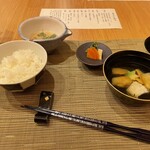 道後温泉 八千代 - 夕食さつまご飯