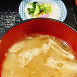 天ぷら処 こさか - 味噌汁とおしんこ