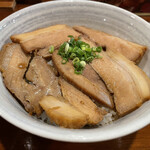 Shinasoba Nikaidou - 感動の豚丼でした。