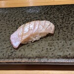 すし小粋 - 好物②明石の鯛、説明不要