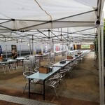 Yokkaichihawaiambiagaden - 雨でも大型テントで安心！