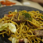 浜っ子 - ジンギスカン入り海鮮焼きそば