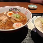 Taishuushokudou Teishokunomaru Dai - 屋台ラーメンと葱チャーシュー丼セット850円（日替わり・土曜）