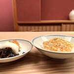 緒方 - 卵丼。丼山盛り食べたい。