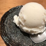 Kappou Izakaya Asadore Ichiban Tetsu - 能登塩の豆乳アイス