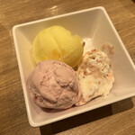 Gyuushabu Gyuusuki Tabehoudai Tajimaya - 食べ放題のアイス