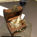 プレゼンテ スギ - 食べれそうだけど食べられない