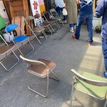 たこ焼きイヴちゃん - 「待ち椅子」7脚！