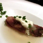 フロリレージュ - ヴィアンド2皿目。脂肪たっぷりだけれど小さめの肉