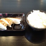 麺屋 湊 - セット餃子(3個)+半ライス