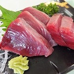 Bonito sashimi