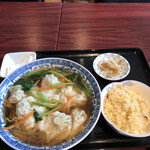 中華料理 華宴 - 