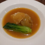 スーツァンレストラン 陳 - 紅焼群魚趐：ふかひれの煮込み