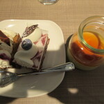ホテル&スパ センチュリーマリーナ 函館 - ケーキ2種にプリン