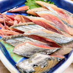 有限会社桝屋酒店   - 秋刀魚造り 今シーズン初物
