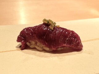 Sushi Ono - ニタリクジラ