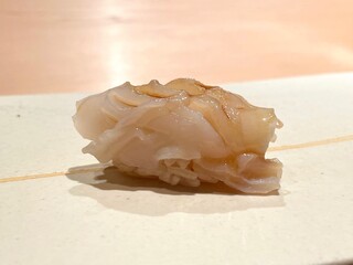 鮨 小野 - 本みる貝