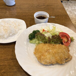 ラ・カザワ - メインは、チキンカツ