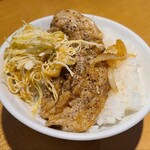 Koike Sushi Shokudou - セルフ生姜焼丼。