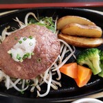 Nowaru - 【LUNCH  MENU】(11:00～15:00)
                      
                      ❀【数量限定】『和牛100‰ハンバーグセット』(1265えん)
                      ✿ごはん・お味噌汁・お漬物付