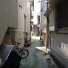 emacurry - 神戸三宮の北側、山本通り！狭い路地に入ります。
