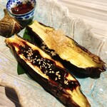 Autumn eggplant grilled in two colors