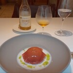フランス料理 壺中天 - オレムスは定番のデザートワインで、桃丸ごとデザートとピッタリでした。