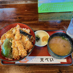 天ぺい - 天丼＋貝汁870円