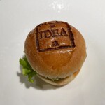 神戸牛炉釜炭焼ステーキ IDEA - 神戸牛のスライダー
