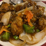 東海飯店 - 牡蠣の黒胡椒炒め