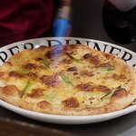 トリワイン ＰＩＫＯＳＨＨＨＵ - バーナーで仕上げ中