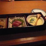 懐い古や 京阪天満橋店 - 「手作り3品箱膳」(刺身・筑前煮・茶碗蒸し)