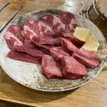 Sumibi Yakiniku Horumon Yokoduna Sanshirou - 