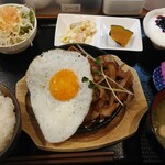 Tonton Byoshi - Daily Set Meal – Pork Ginger Stir-fry, JPY 800.