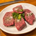 焼肉ホルモン 万千 - 