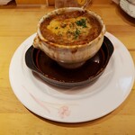7FUKU - オニオングラタンスープ