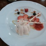 リストランテ　ディ・カナレット - カッサータ、フレッシュベリー添え