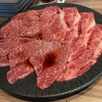 焼肉うしごろ 新宿三丁目店 - ランプ、クラシタ、シャトーブリアン 焼肉うしごろ 新宿三丁目店 - ランプ、クラシタ、シャトーブリアン