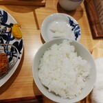 Tonkatsu Suzuki - ご飯、漬物 ♪