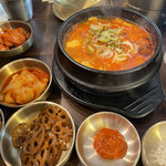 韓国料理 ブルバム - 