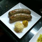 Deli＆Bar 秀 - 2013.4.12  ハーブソーセージ　ボリュームたっぷり、付け合せのザワークラウトが美味しい!