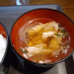 初島 - あら汁、鰆、鯛等。