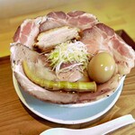 Menya Yuukou - 特盛チャーシュー貝ラーメン★煮豚/薄切り+煮卵+レアチャーシュー5枚