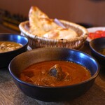 食堂インド - 料理写真:カリー3種とナン