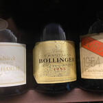 アイニーク - 3軒目のwine bar、1985年のボランジェ