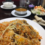 アリ インディアン レストラン - ジューシーで可食部いっぱい。。。
                                ほとんど骨無しのマトンがいっぱい！
                                うまー